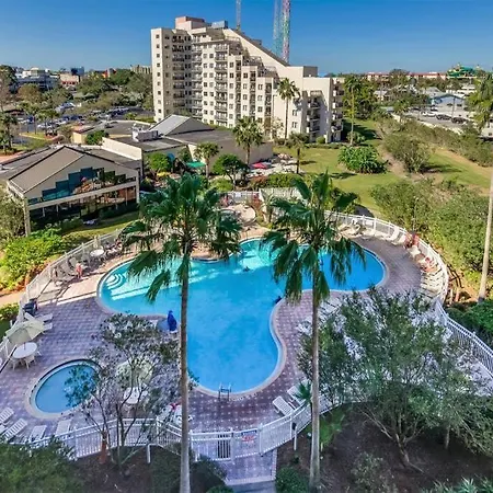 Gorgeous Studio Near Parks And Convention Center